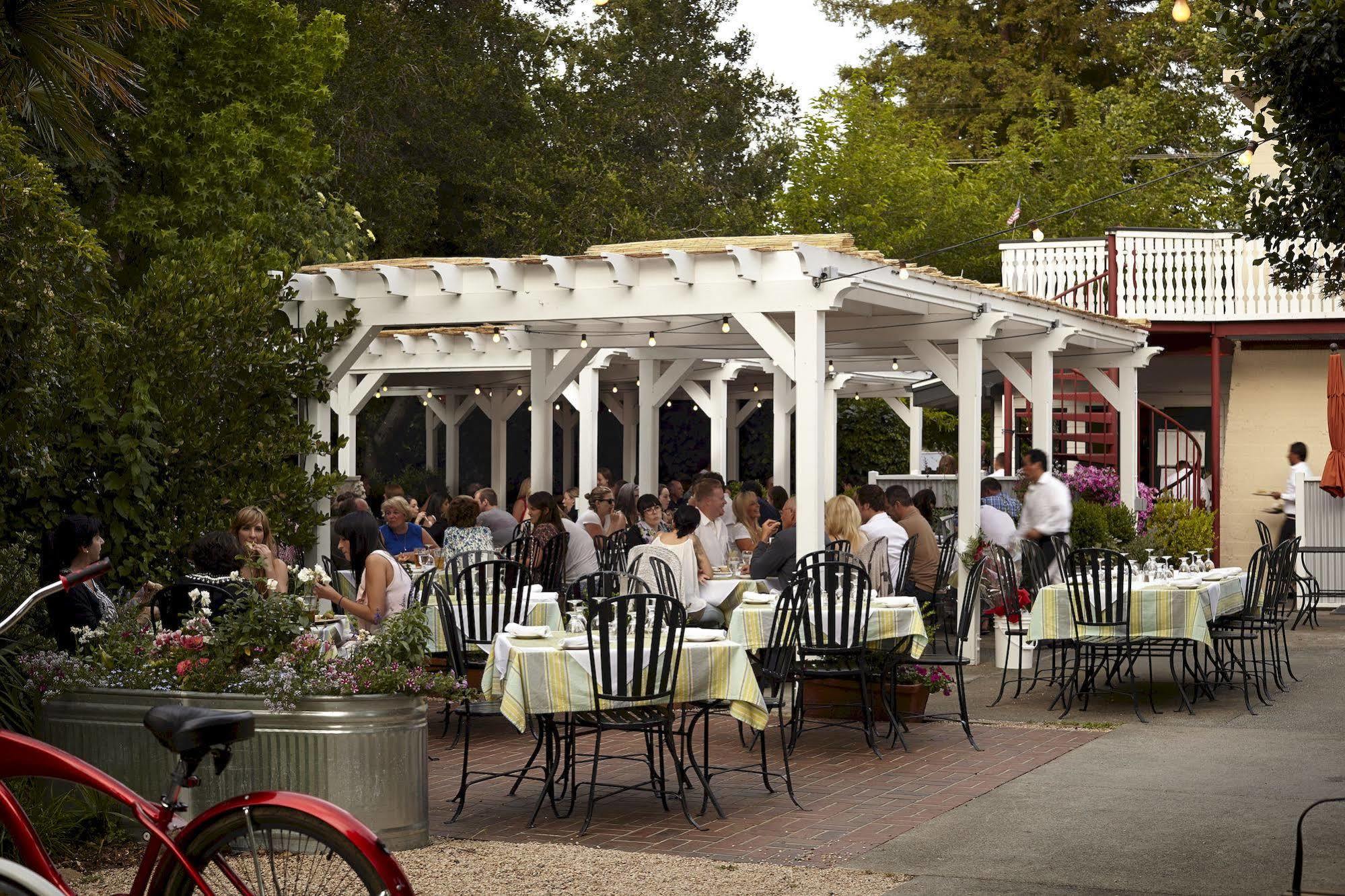 Calistoga Inn Restaurant And Brewery Buitenkant foto